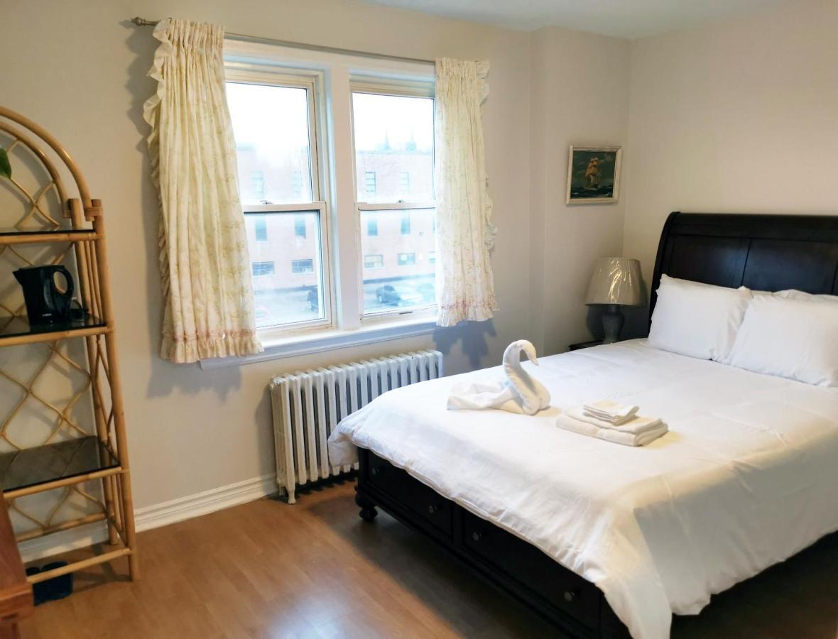 Апартаменты Cozy Private Rm Heart Of North York Free Parking Full Kitchen Close To Downtown Торонто Экстерьер фото