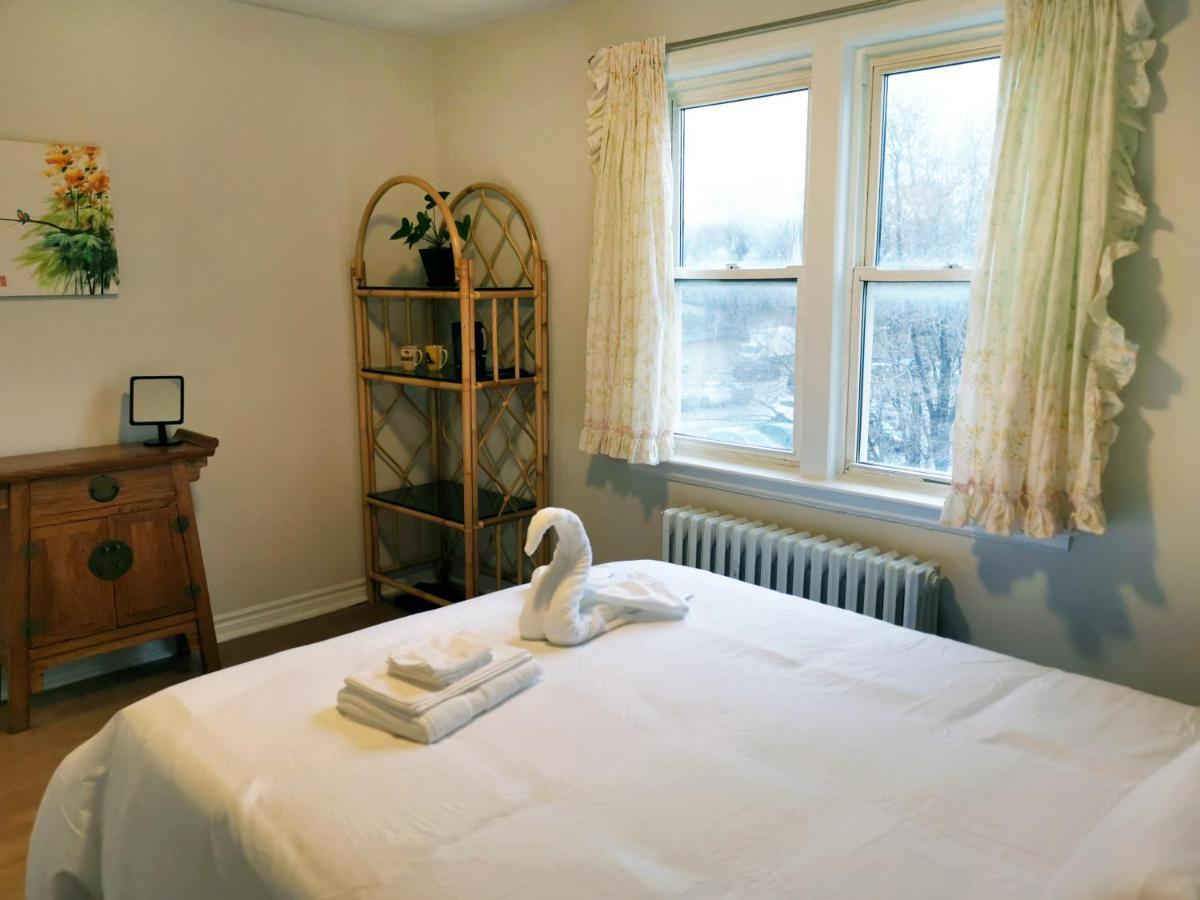 Апартаменты Cozy Private Rm Heart Of North York Free Parking Full Kitchen Close To Downtown Торонто Экстерьер фото