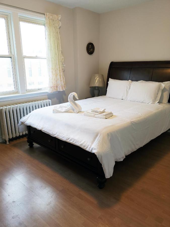 Апартаменты Cozy Private Rm Heart Of North York Free Parking Full Kitchen Close To Downtown Торонто Экстерьер фото